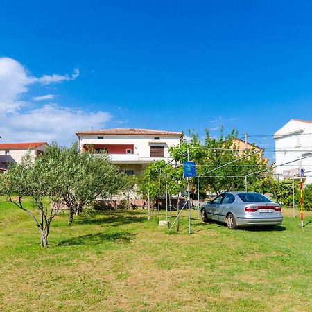 Apartments Anica F Lopar Extérieur photo