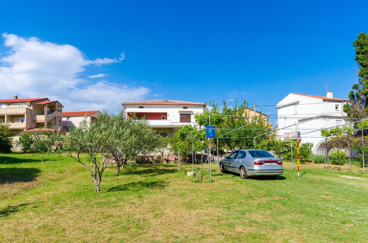 Apartments Anica F Lopar Extérieur photo